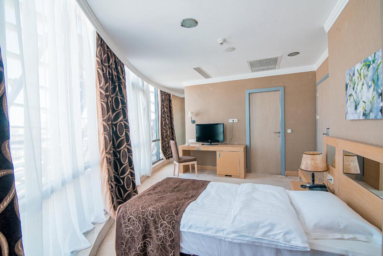 Alau Hotel Astana Extérieur photo